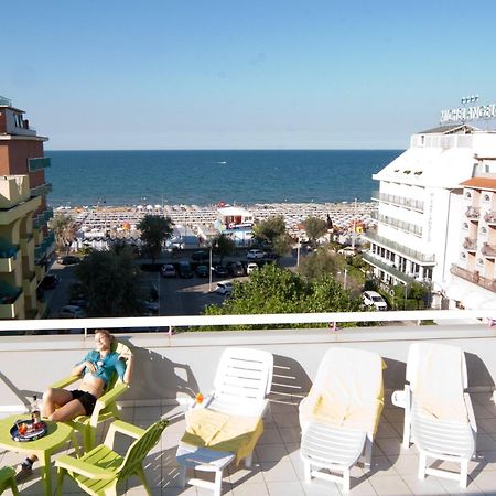 Hotel Le Terrazze Riccione Esterno foto
