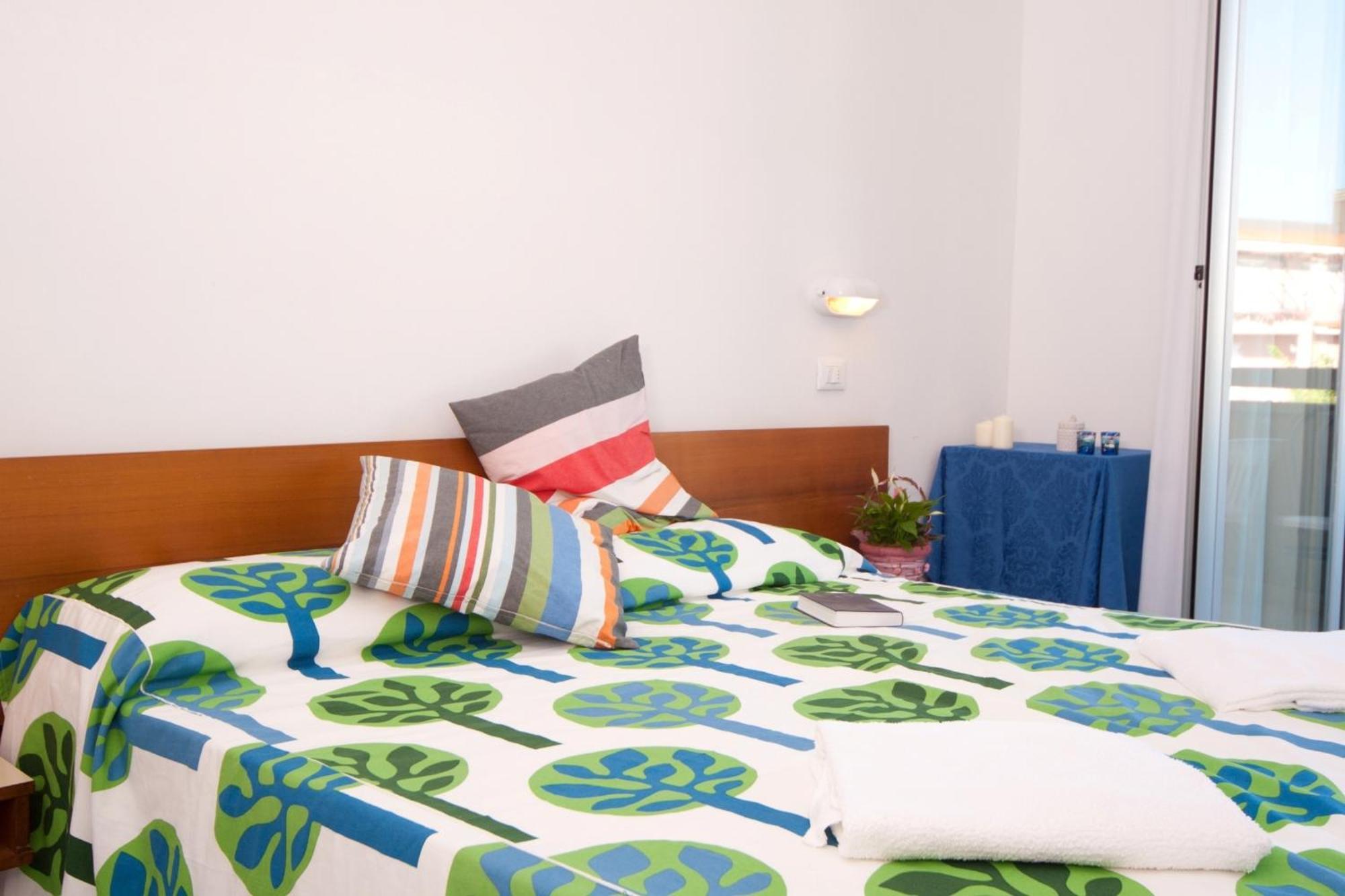 Hotel Le Terrazze Riccione Esterno foto