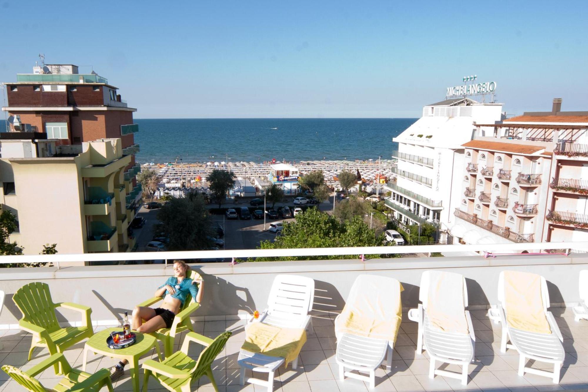 Hotel Le Terrazze Riccione Esterno foto