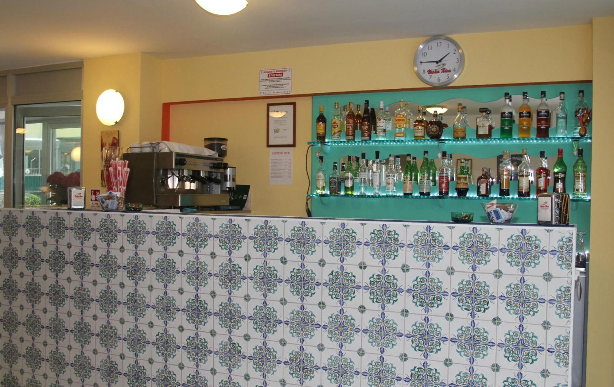 Hotel Le Terrazze Riccione Esterno foto
