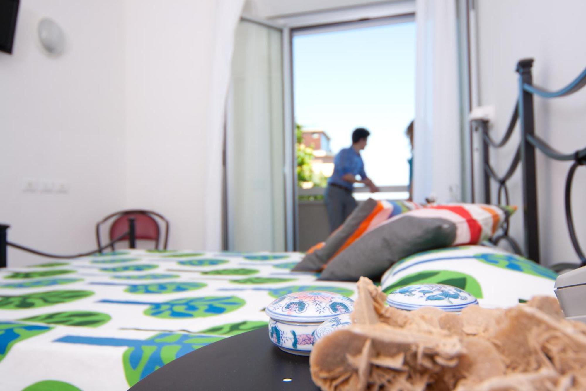 Hotel Le Terrazze Riccione Esterno foto