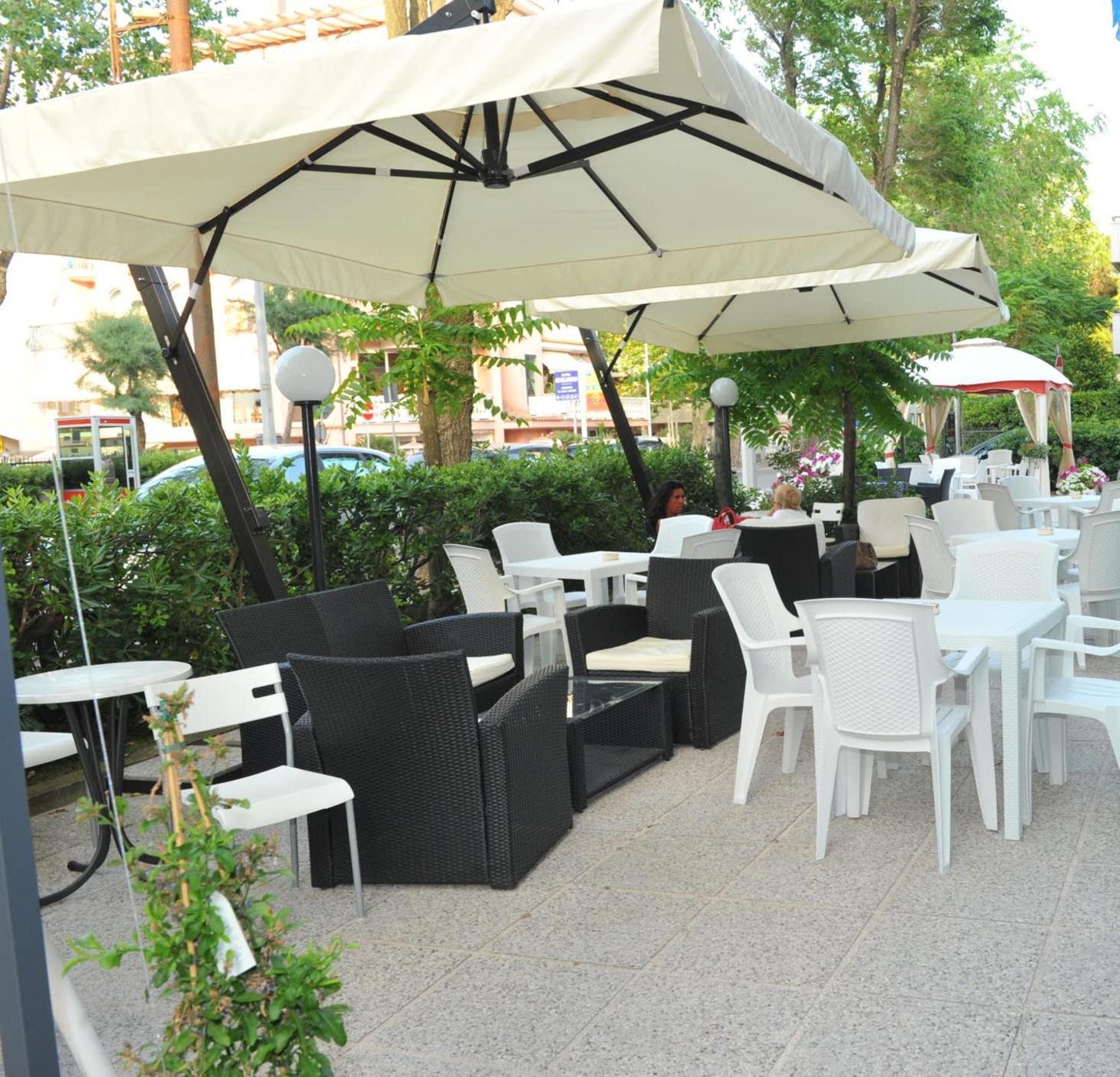 Hotel Le Terrazze Riccione Esterno foto