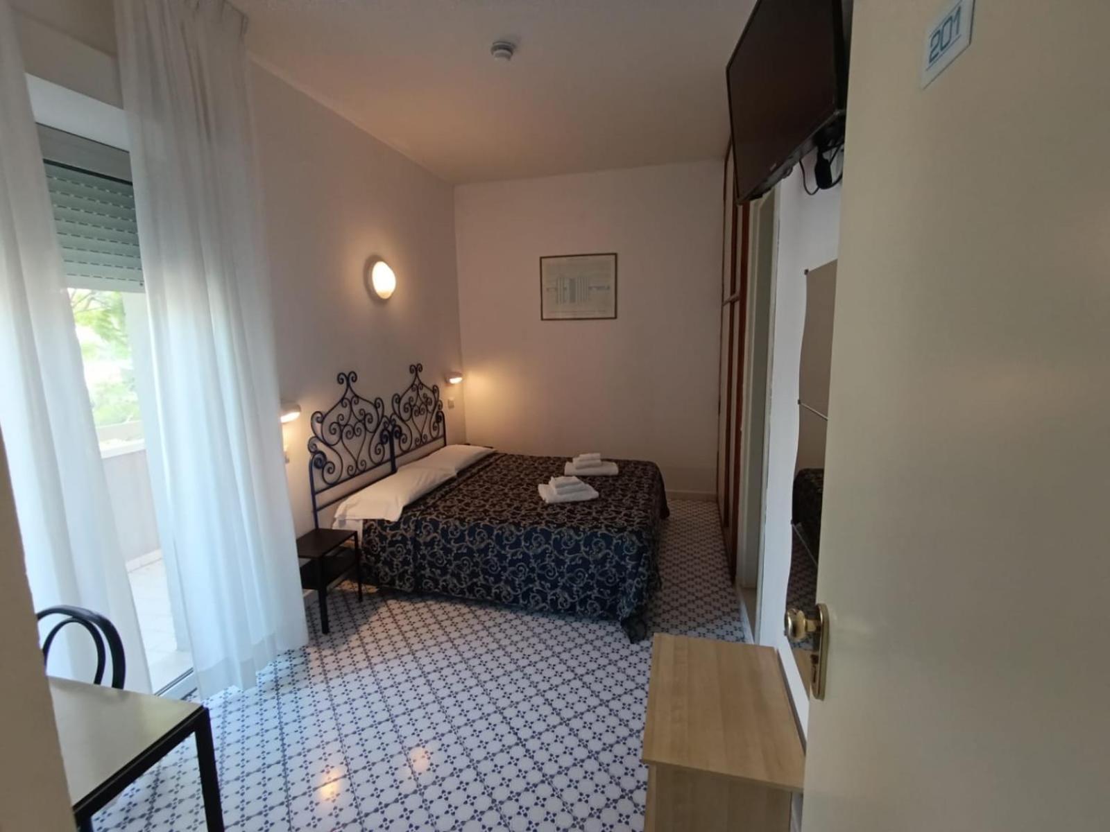 Hotel Le Terrazze Riccione Esterno foto