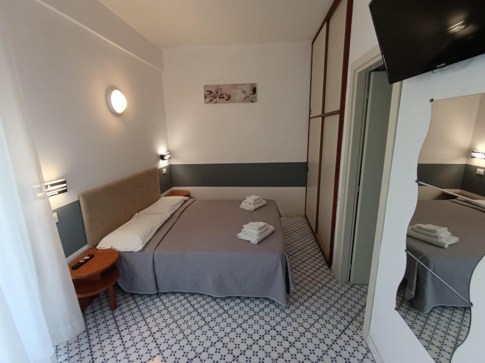 Hotel Le Terrazze Riccione Esterno foto
