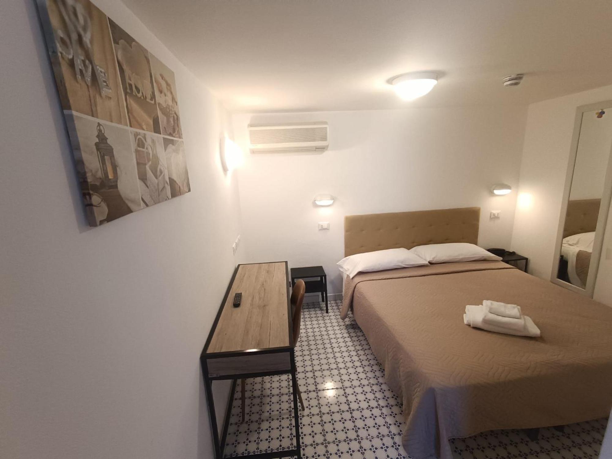 Hotel Le Terrazze Riccione Esterno foto