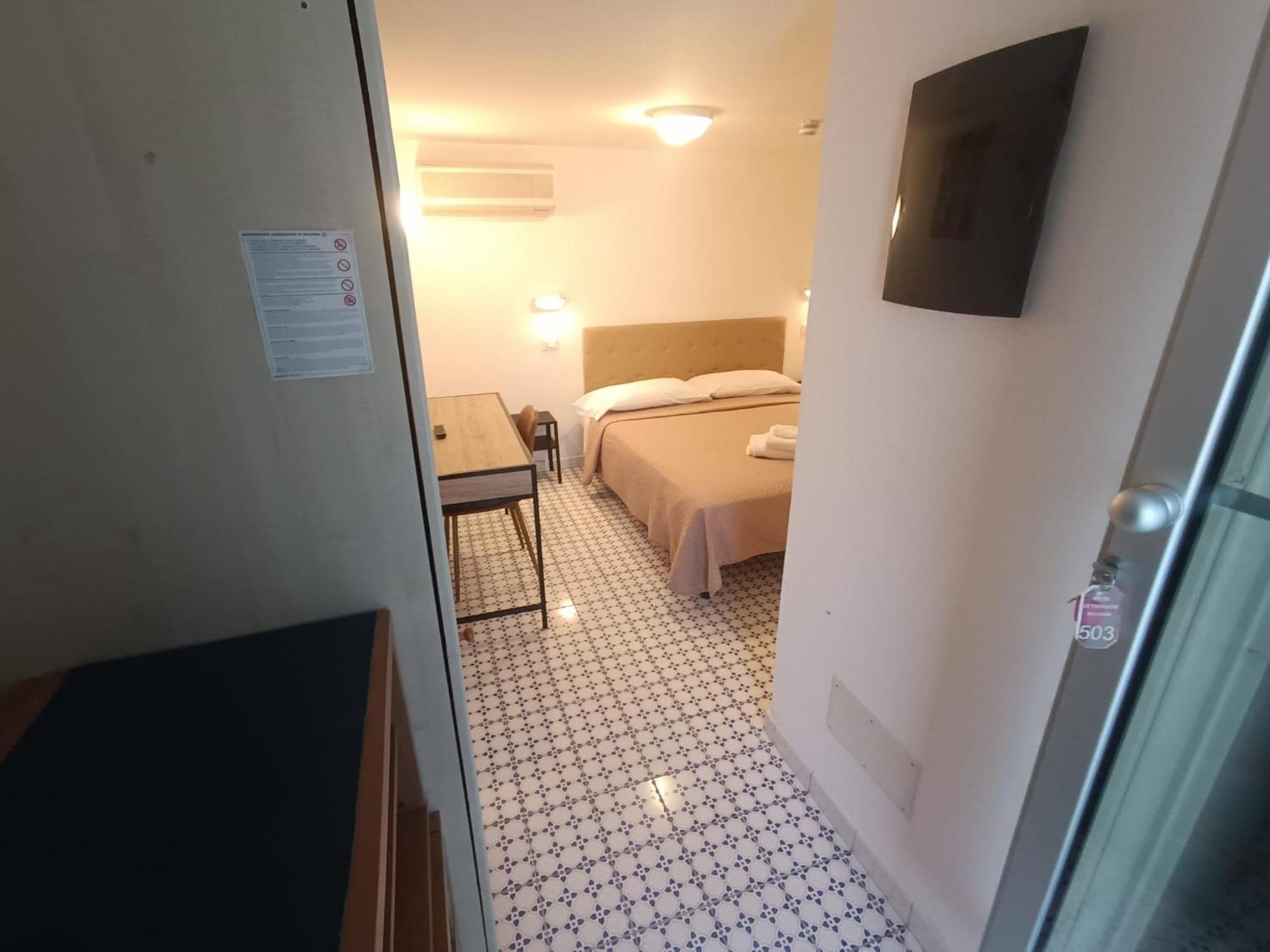 Hotel Le Terrazze Riccione Esterno foto