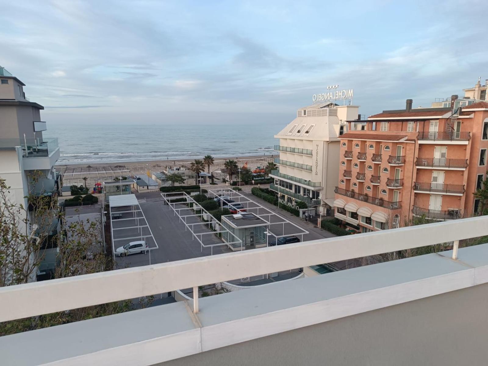 Hotel Le Terrazze Riccione Esterno foto